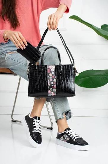 Alhoot shoes